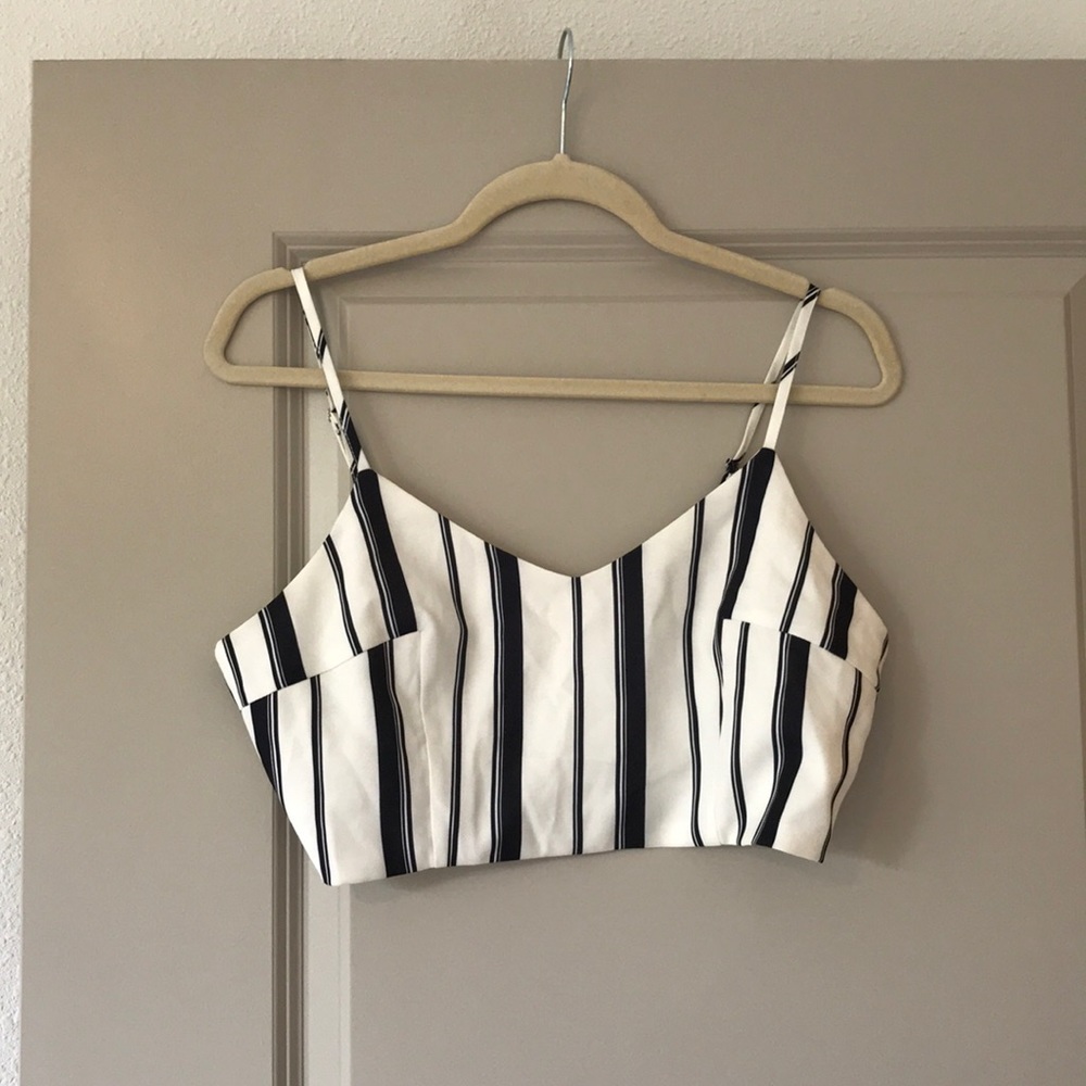 Henrigirl Crop Top